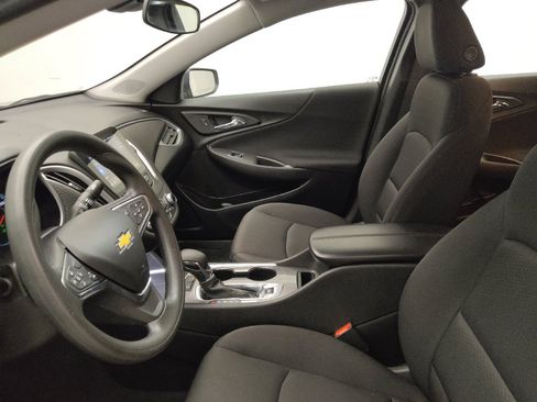 Used 2024 Chevrolet Malibu LT FWD image 17