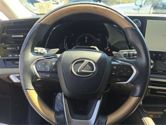 Used 2023 Lexus RX 350 Premium Plus w/ Cold Area Package FWD image 5