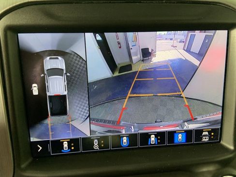 Used 2021 GMC Sierra 3500 Denali w/ Denali Ultimate Package image 7