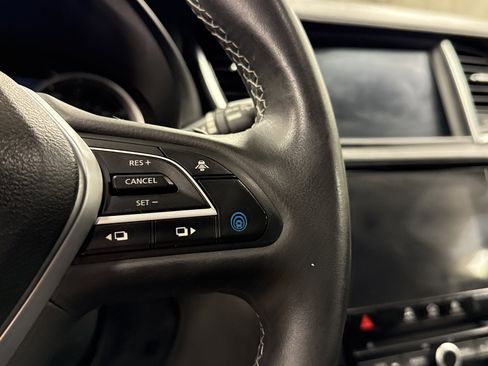 Used 2022 INFINITI QX50 Luxe image 11