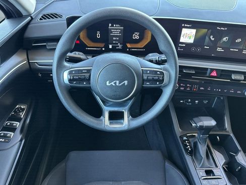 Used 2025 Kia K5 LXS FWD image 26