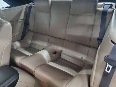 Used 2009 Ford Mustang Premium RWD image 11