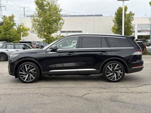 Used 2025 Lincoln Aviator Reserve w/ Equipment Group 201A AWD/4WD image 8