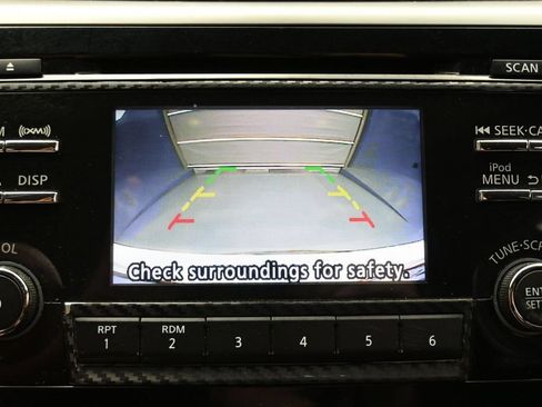 Used 2018 Nissan Altima 2.5 SV FWD image 19