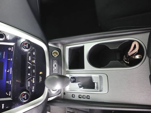 Used 2020 Nissan Murano S w/ Technology Package AWD/4WD image 12