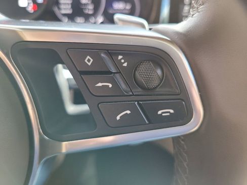 Used 2017 Porsche Panamera Turbo image 32