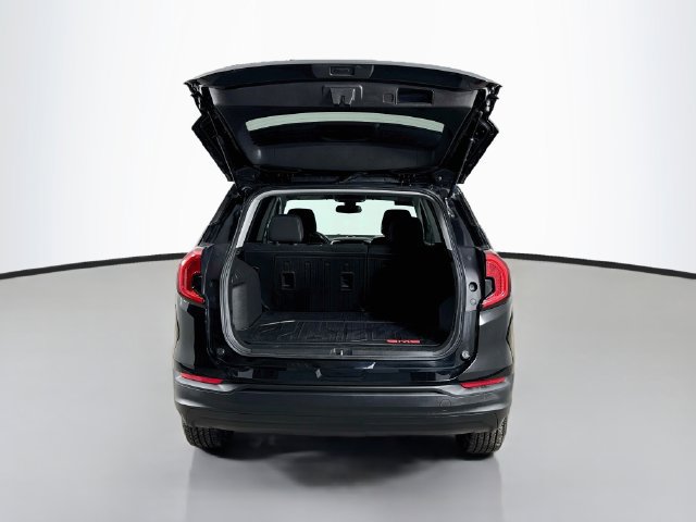 Used 2022 GMC Terrain SLE w/ Driver Convenience Package FWD image 28