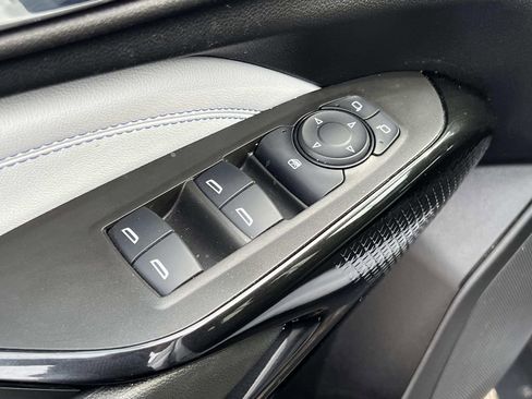 Used 2024 Chevrolet Trax LT w/ Driver Confidence Package image 12