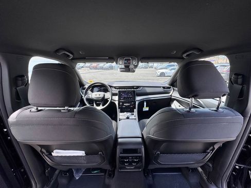 New 2026 Jeep Grand Cherokee Laredo AWD/4WD image 23