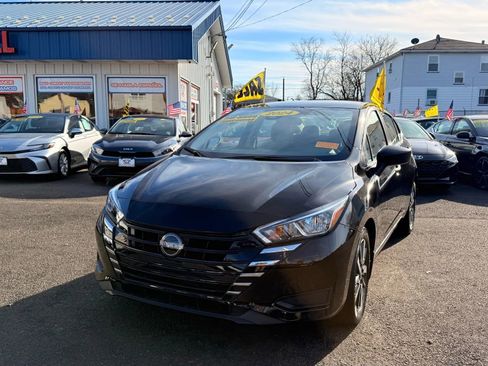 Used 2024 Nissan Versa S w/ S Plus Package image 1