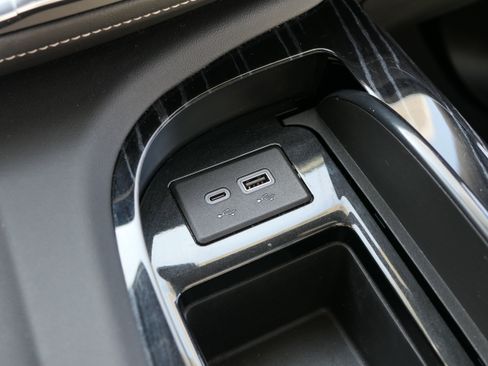 Used 2023 Cadillac Escalade Sport AWD/4WD image 23
