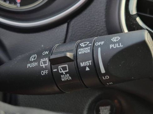 Used 2022 Jeep Cherokee Limited w/ Elite Package AWD/4WD image 15