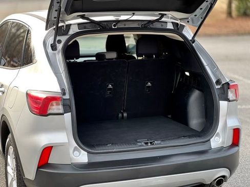 Used 2020 Ford Escape SE image 42