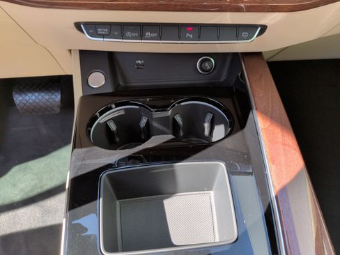 Used 2023 Audi A4 2.0T Premium w/ Convenience Package image 28