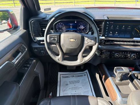 Used 2023 Chevrolet Silverado 1500 High Country w/ Technology Package AWD/4WD image 14