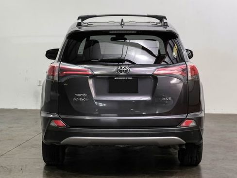 Used 2018 Toyota RAV4 XLE image 14