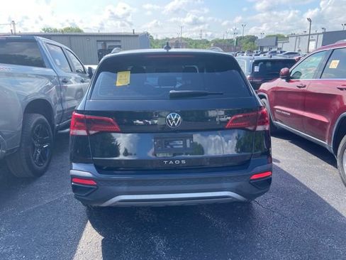 Used 2022 Volkswagen Taos S FWD image 4
