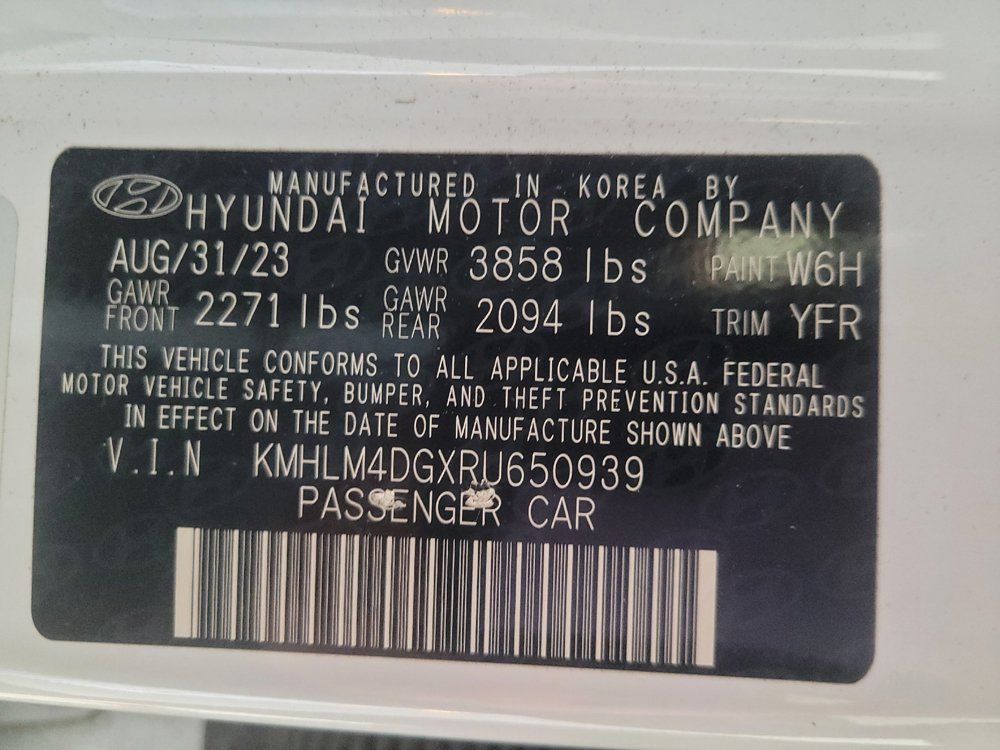 Used 2024 Hyundai Elantra SEL FWD image 33