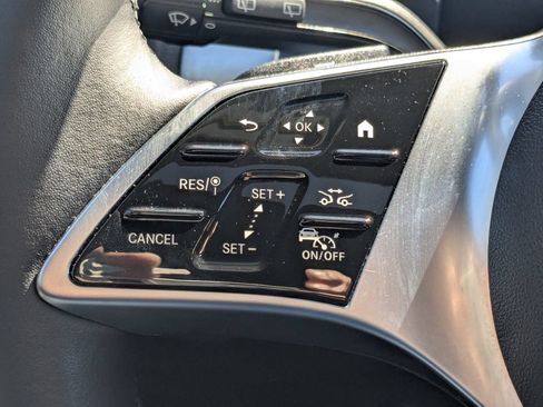 Certified 2024 Mercedes-Benz GLB 250 4MATIC image 12