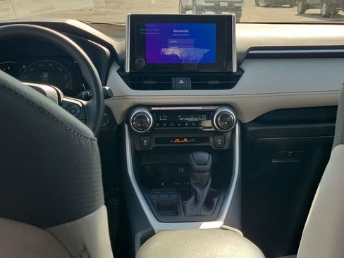 New 2025 Toyota RAV4 XLE image 28