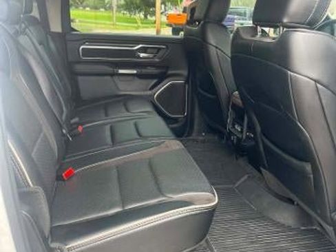 Used 2022 RAM 1500 Laramie AWD/4WD image 12