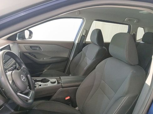 Used 2023 Nissan Rogue S AWD/4WD image 16