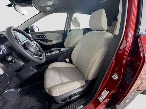 Used 2023 Nissan Rogue SV image 22