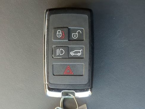 Used 2025 Land Rover Defender 130 Outbound image 37