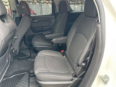 Used 2014 GMC Acadia SLE image 21