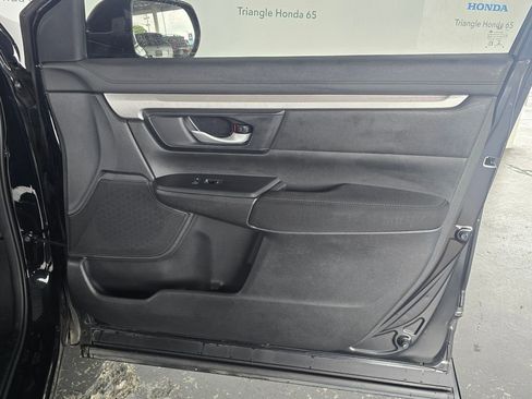 Used 2021 Honda CR-V LX image 17