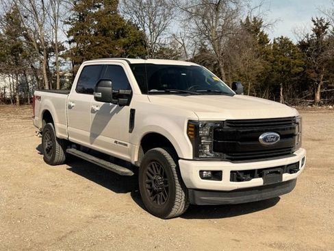 Used 2019 Ford F250 Lariat w/ Lariat Ultimate Package image 1