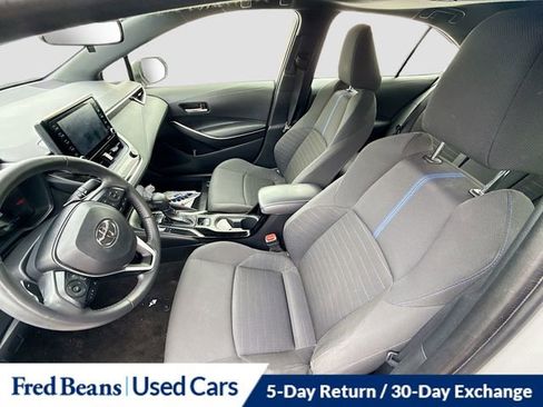 Used 2022 Toyota Corolla SE w/ SE Premium Package image 21