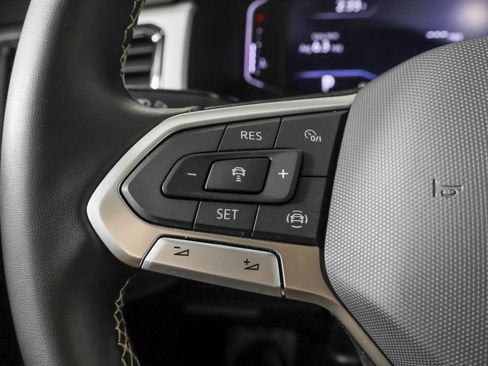 Used 2023 Volkswagen Atlas SE w/ Panoramic Sunroof Package AWD/4WD image 28