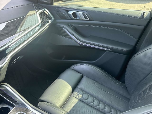 Used 2025 BMW X5 M Competition w/ Executive Package AWD/4WD image 38