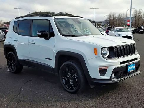 Used 2023 Jeep Renegade Altitude w/ Sun/Sound Group image 2