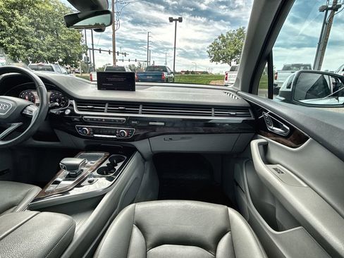 Used 2018 Audi Q7 3.0T Prestige w/ Prestige Package image 26