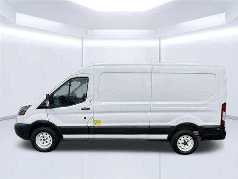 Used 2018 Ford Transit 150 148 Medium Roof RWD image 8
