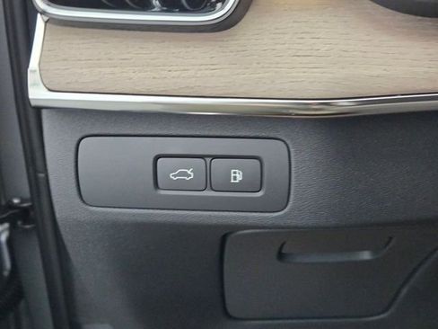 New 2026 Volvo XC90 T8 Plus image 29