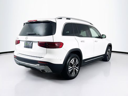 Used 2025 Mercedes-Benz GLB 250 image 9