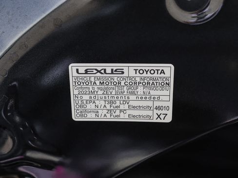 Certified 2023 Lexus RZ 450e Premium w/ Technology Package AWD/4WD image 29
