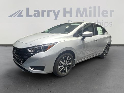 New 2025 Nissan Versa SV w/ Trunk Package image 1