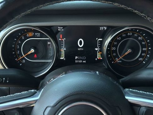 Used 2022 Jeep Wrangler Unlimited Sahara w/ Cold Weather Group image 21