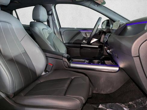 Certified 2024 Mercedes-Benz GLA 250 image 24