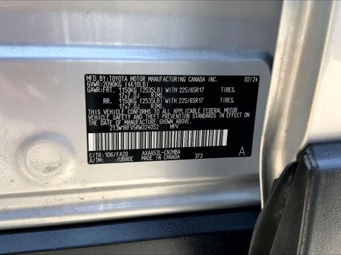 Used 2024 Toyota RAV4 XLE FWD image 36