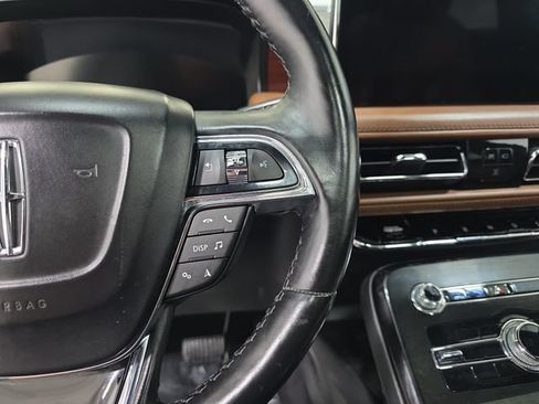 Used 2022 Lincoln Nautilus Reserve w/ Equipment Group 201A AWD/4WD image 15