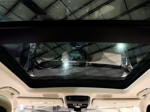 Used 2020 Land Rover Range Rover AWD/4WD image 32