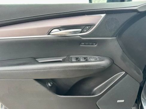 Used 2019 Cadillac XT5 Luxury image 11