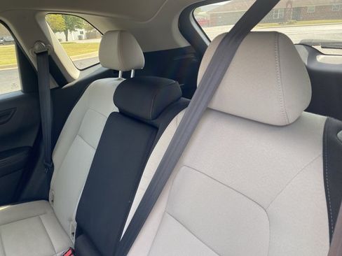 Used 2024 Honda CR-V EX image 4