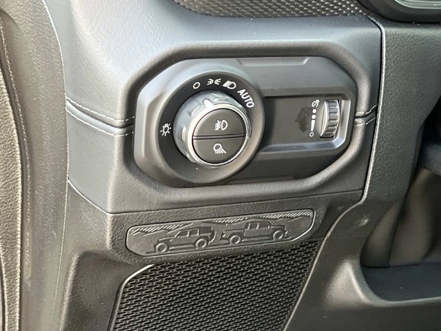 Certified 2026 Jeep Gladiator Mojave AWD/4WD image 27