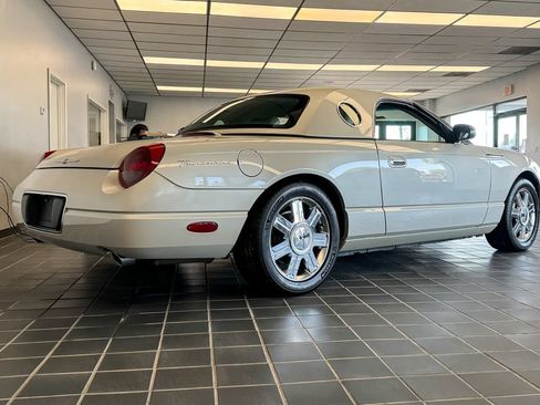 Used 2005 Ford Thunderbird 50th Anniversary RWD image 3